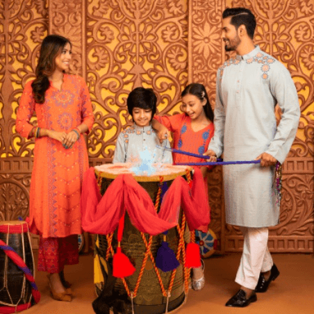 Promotional banner: Clothing & Fashion
