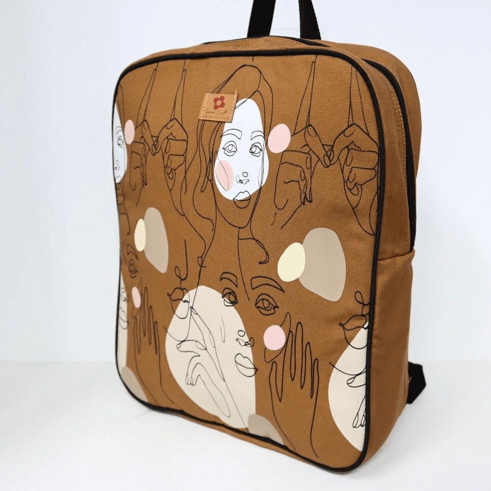 Versatile and Chic: Canvas Backpack with Secure Laptop Compartment